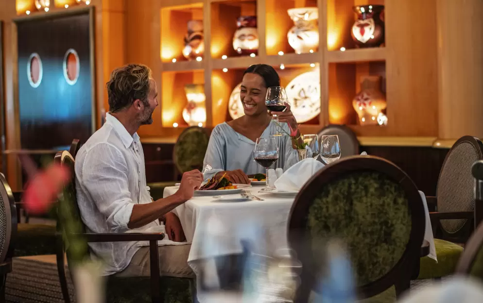 Paul Gauguin Cruises MS Paul Gauguin L'Etoile Lifestyle 4 ©Paul Gauguin Cruises.jpg